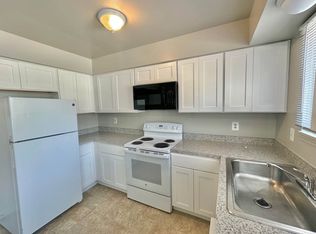 15457 E Thirteen Mile Rd APT 104, Fraser, MI 48026