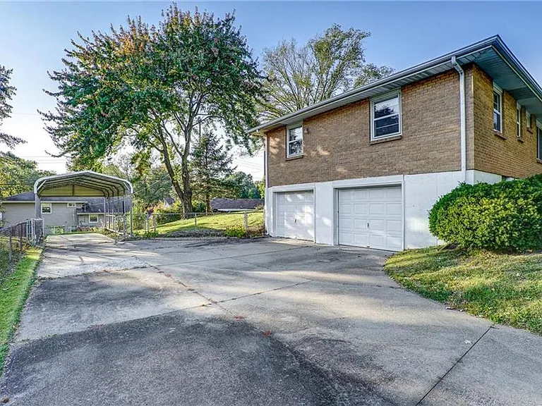 8706 NE Boone St — Photo 2
