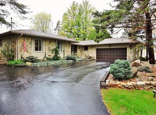 13334 Pomona Dr, Fenton, MI 48430