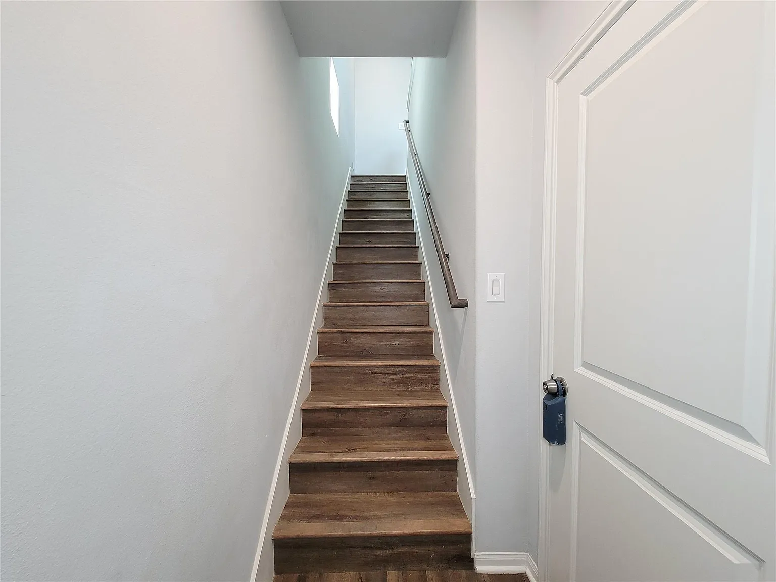 3 bed, 2.0 bath, 1344 sqft, $1,695 — Photo 3
