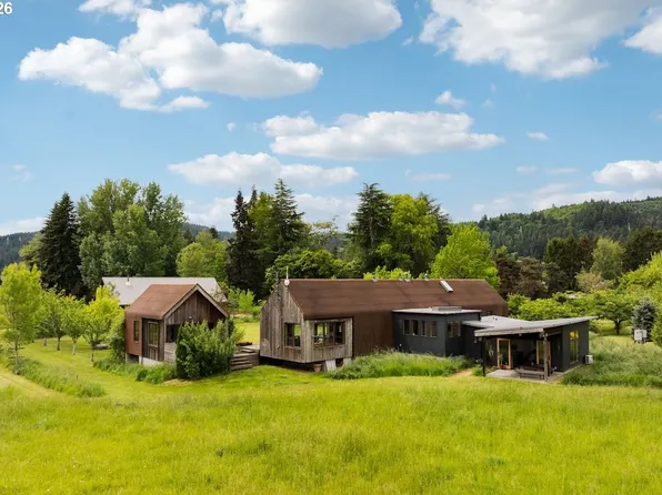 14765 NW Gillihan Rd, Portland, OR 97231