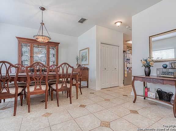 3rd image of 6607 Shady Bend Dr