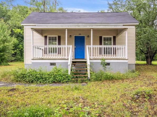 108 Summey St, Central, SC 29630