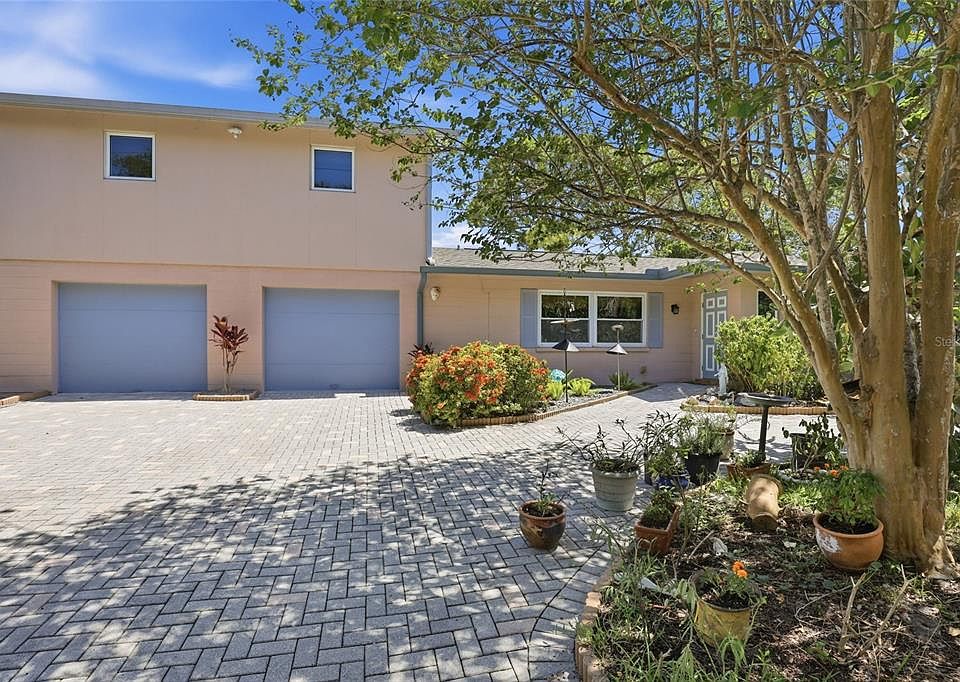 1st image of 3036 HYDE PARK STREET