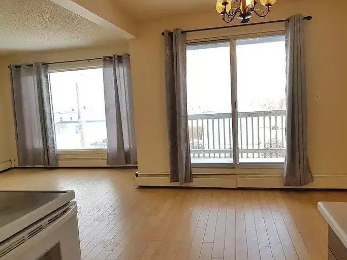 2 bed, 1.0 bath, $1,150 — Photo 4