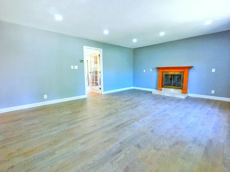 270 McDuff Ave — Photo 3