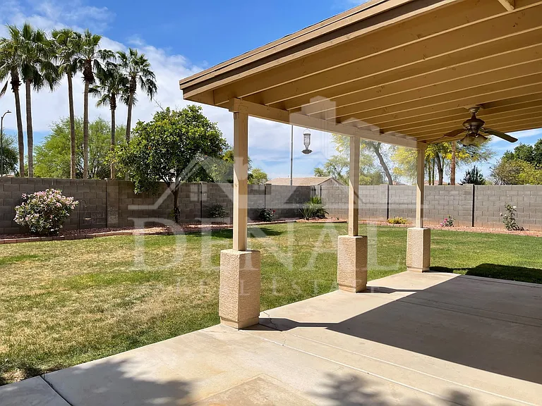 16247 W Jackson St — Photo 22