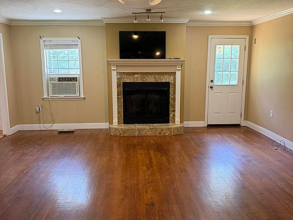 3rd image of 260 Church Hill Rd