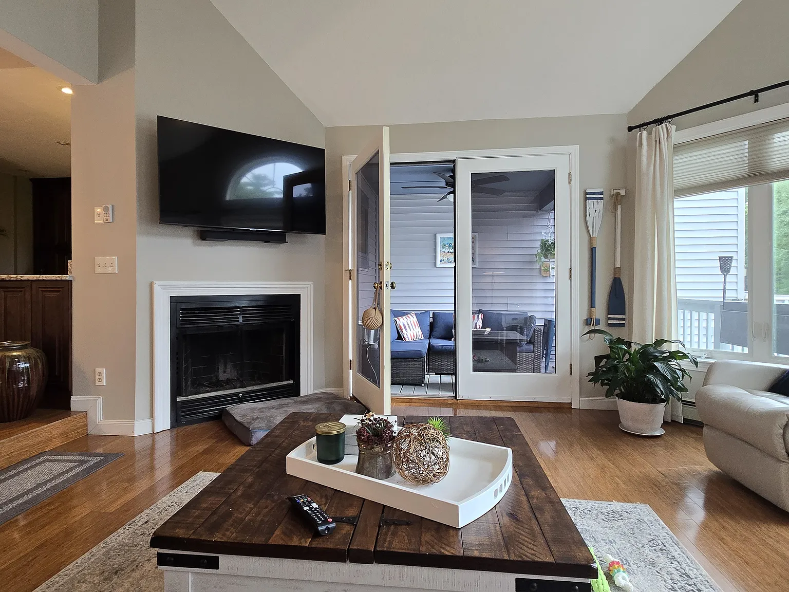738 Weirs Blvd — Photo 3