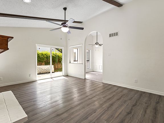 2nd image of 785 Dove Cir