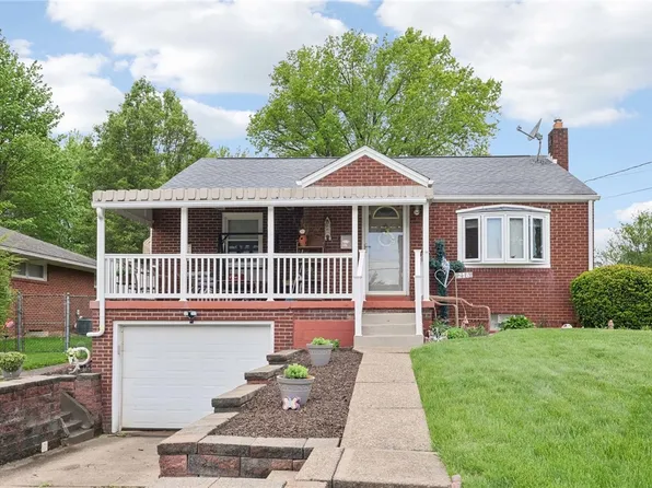 216 Eastern Dr, New Kensington, PA 15068