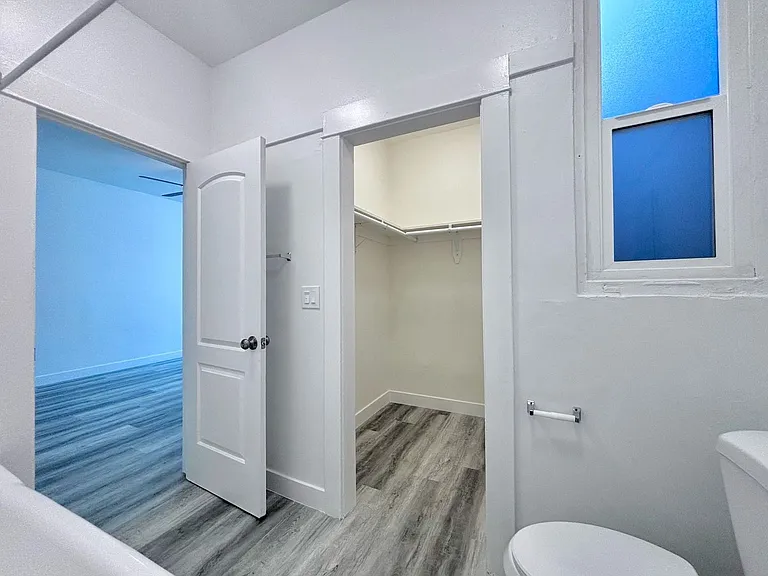 341 S Alvarado Street — Photo 5