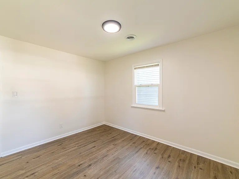 7552 Beech Ave — Photo 20