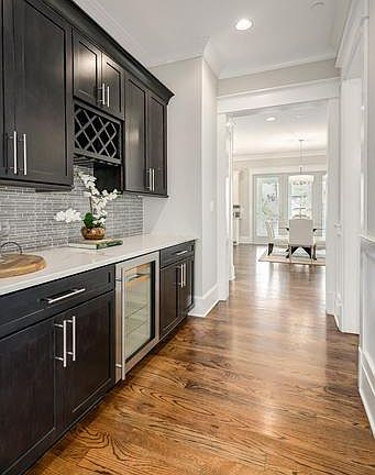5th image of 6215 Poindexter Ln