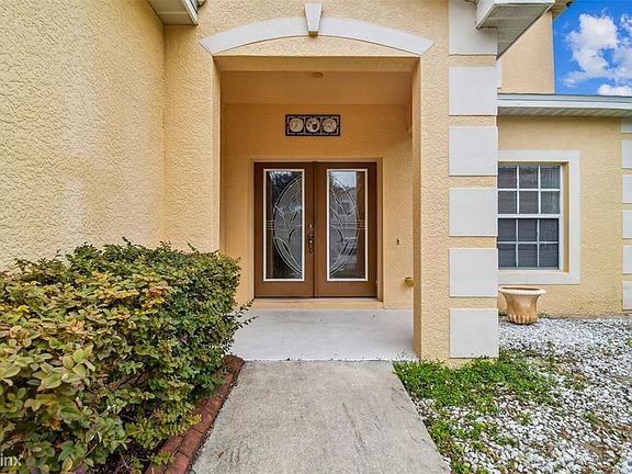 3rd image of 11109R Creek Haven Dr