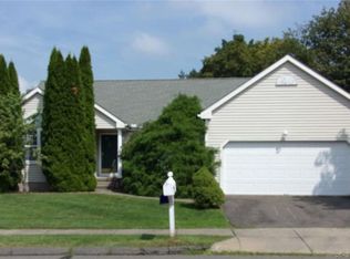 160 Greenview Ter, Middletown, CT 06457