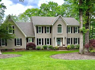 2211 Chartstone Dr, Midlothian, VA 23113