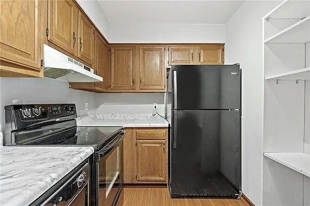 1015 W Maple Ave — Photo 10