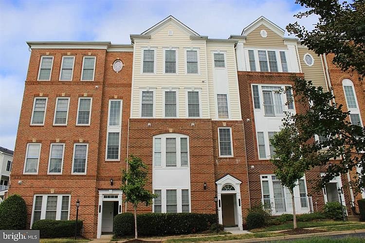 1st image of 2265 Oberlin Dr