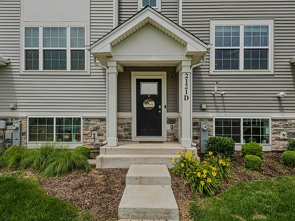 2nd image of 2121 Sassafras Way Unit D