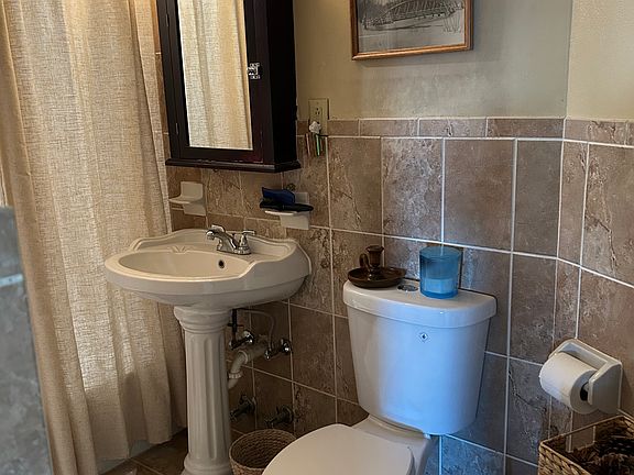 3rd image of 43 Van Wagenen Ave APT 5B