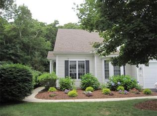 81 Champlain Cir, Plymouth, MA 02360