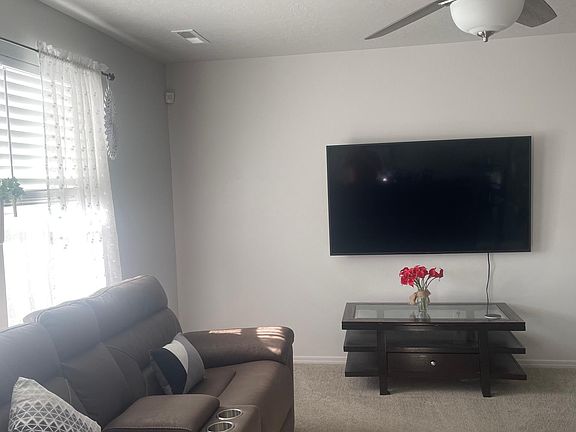 5th image of 3213 Fareham Ave