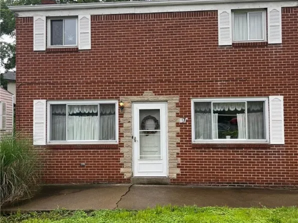 97 Duquesne Ave, Dravosburg, PA 15034