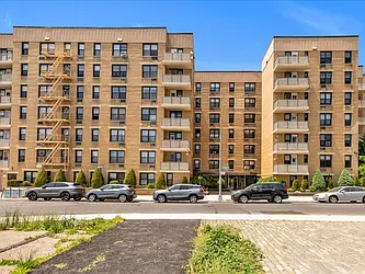 200 Corbin Place, #6L