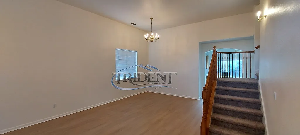 4 bed, 2183 sqft, $2,450 — Photo 4