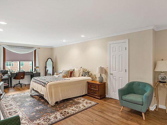 3rd image of 99 S Park Ave APT 326