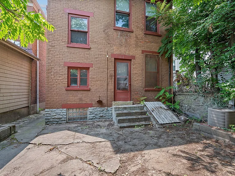 2322 Chickasaw St — Photo 18
