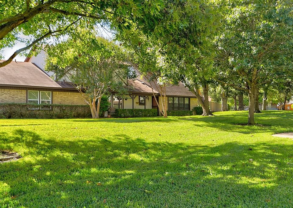 1st image of 4825 Rollingwood Ct