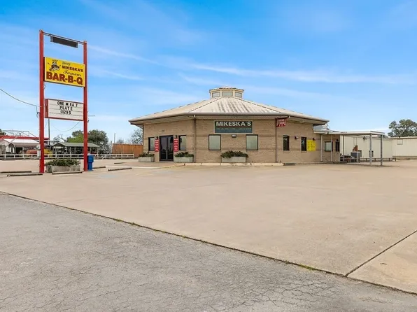 4053 Us Highway 90, Columbus, TX 78934