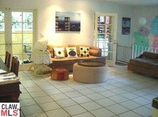 8028 Willow Glen Rd, Los Angeles, CA 90046