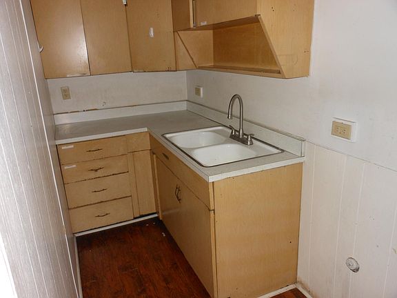 Kitchen (small)