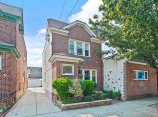 79-12 69th Rd, Middle Village, NY 11379