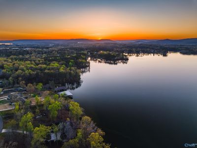 1892 Lookout Mountain Dr, Scottsboro, AL, 35769