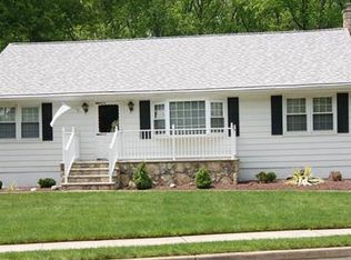 1815 Oak Rd, North Brunswick, NJ 08902