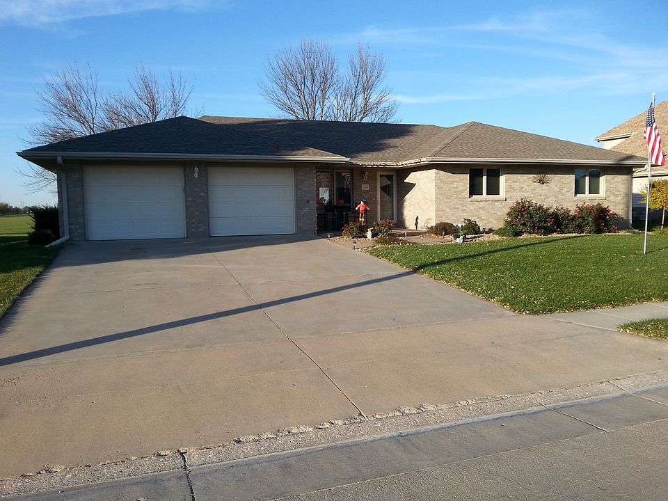 2000 Irving St Beatrice NE 68310 Zillow