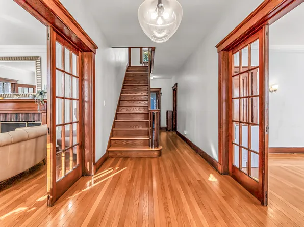 856 Townsend Avenue, New Haven, CT 06512