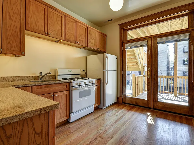 3724 N Fremont St #3 — Photo 2