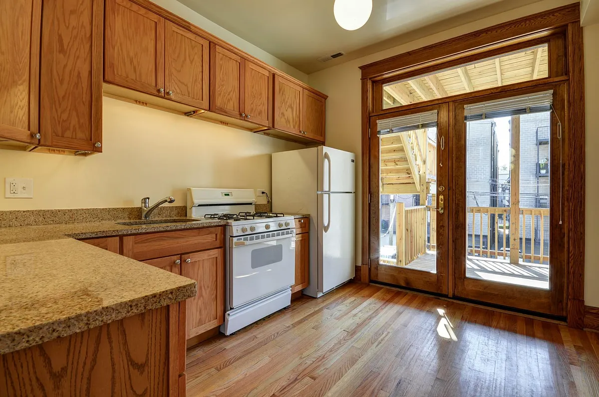 Building Photo - 3724 N Fremont St #3
