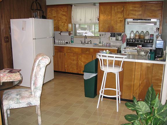 4th image of 290 E 47th St