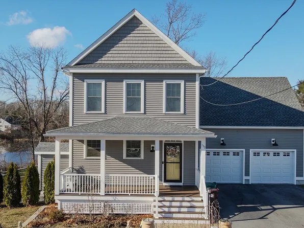 137 Cashin St, Lowell, MA 01851