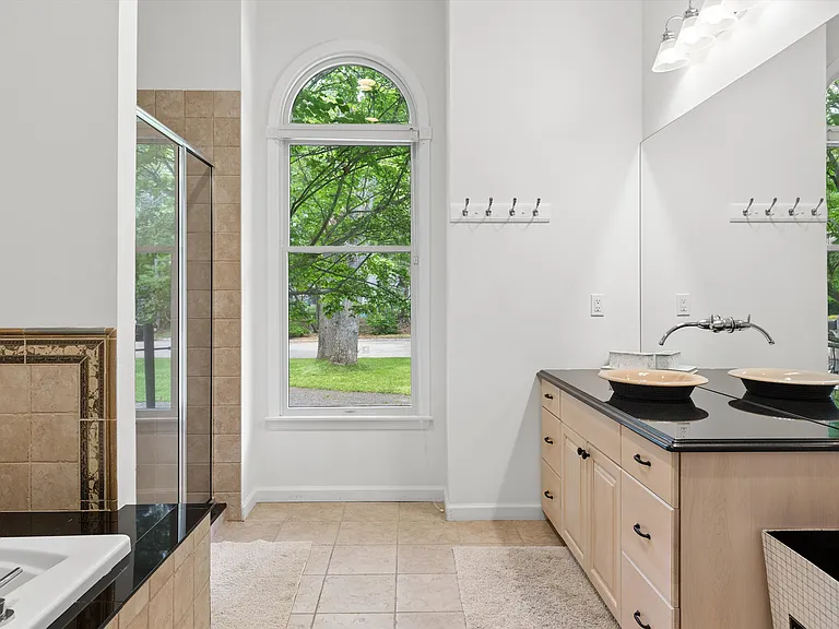 8 Country Ln — Photo 14