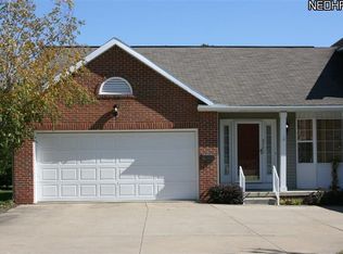 6777 Palmer Dr NW, Canton, OH 44718