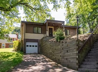 834 Hawthorne Dr, Pittsburgh, PA 15235