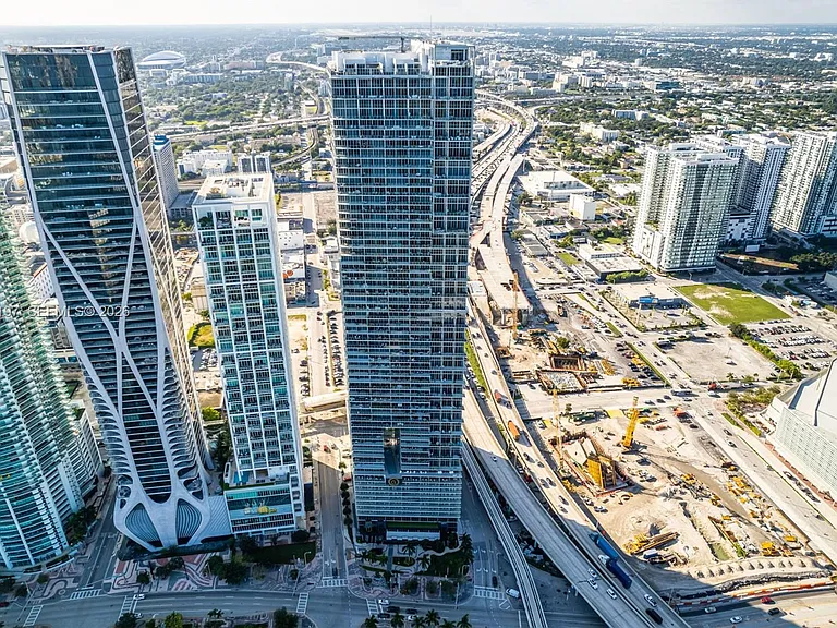 1100 Biscayne Blvd #2907 — Photo 38