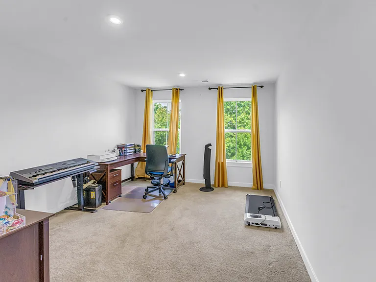 2107 Bluet Dr — Photo 28